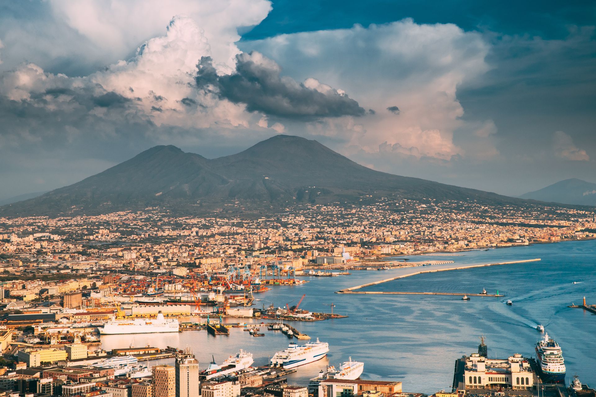 Pompeii and Mount Vesuvius Day Trip from Rome | Private Tour