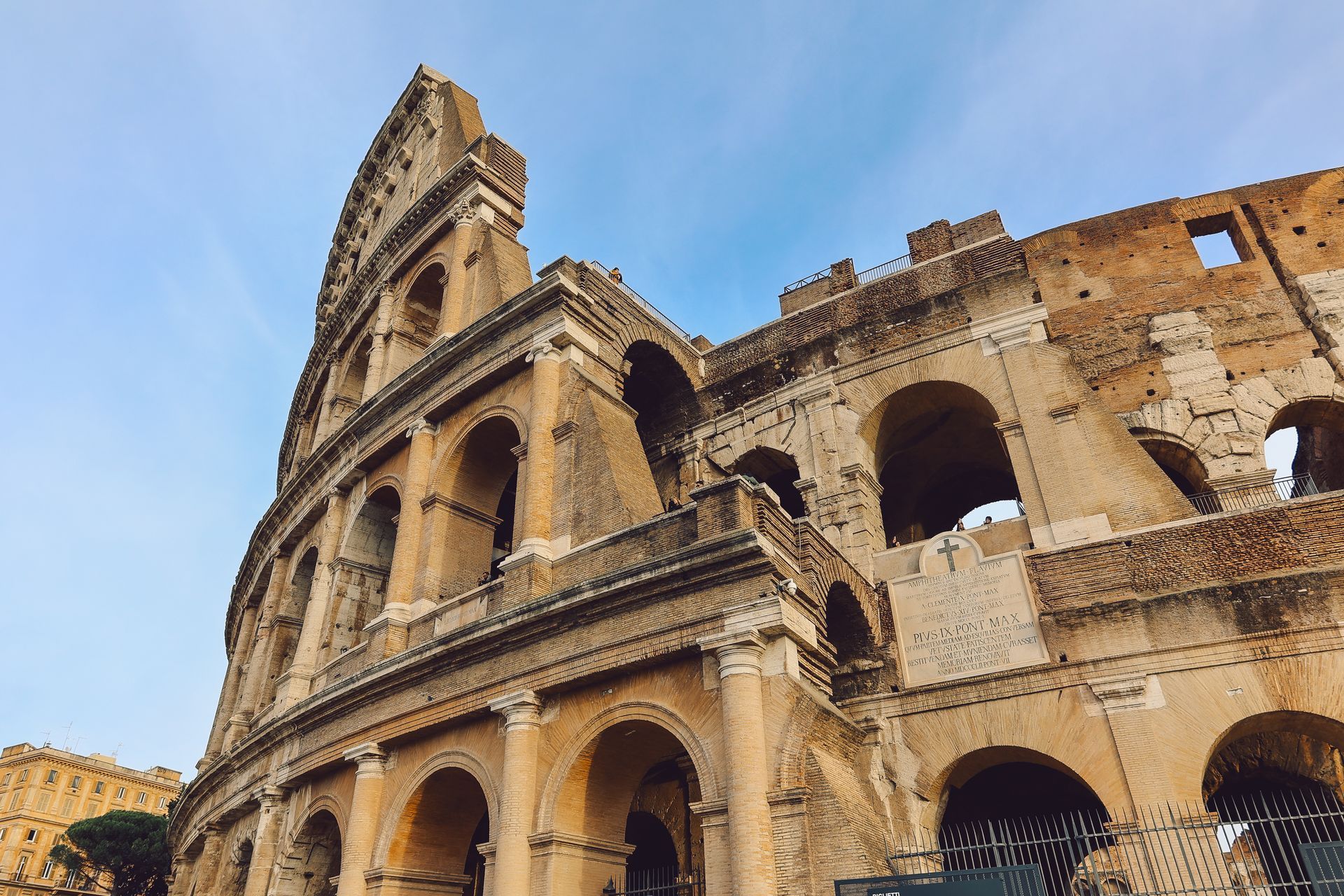 Colosseum Early Access Private Tour