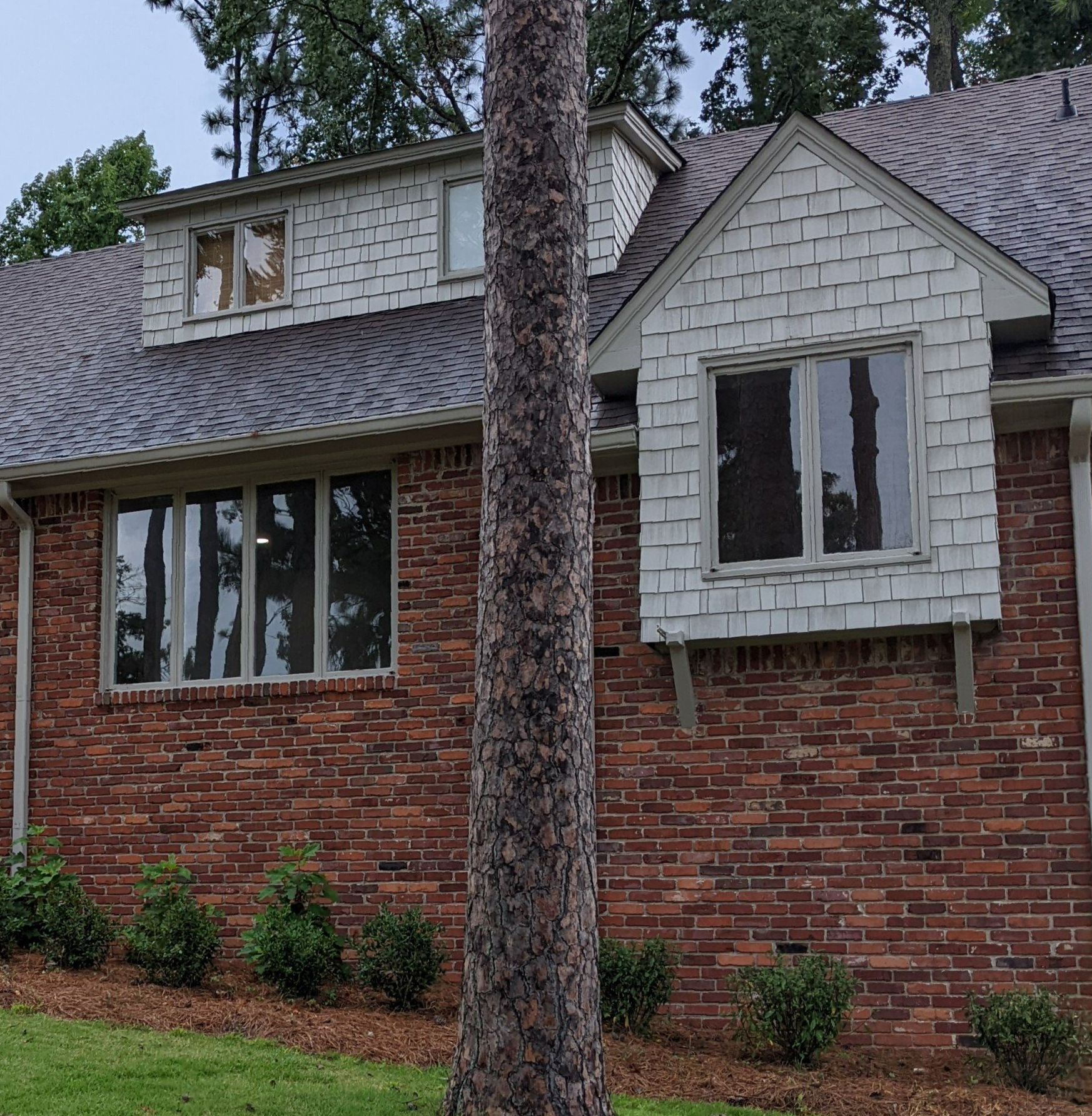 Home Tinting in Vestavia AL, SPF Home or Office Tinting Services in Birmingham Bessemer Hueytown Hoover Mountain Brook Vestavia Hills Pelham Trussville AL