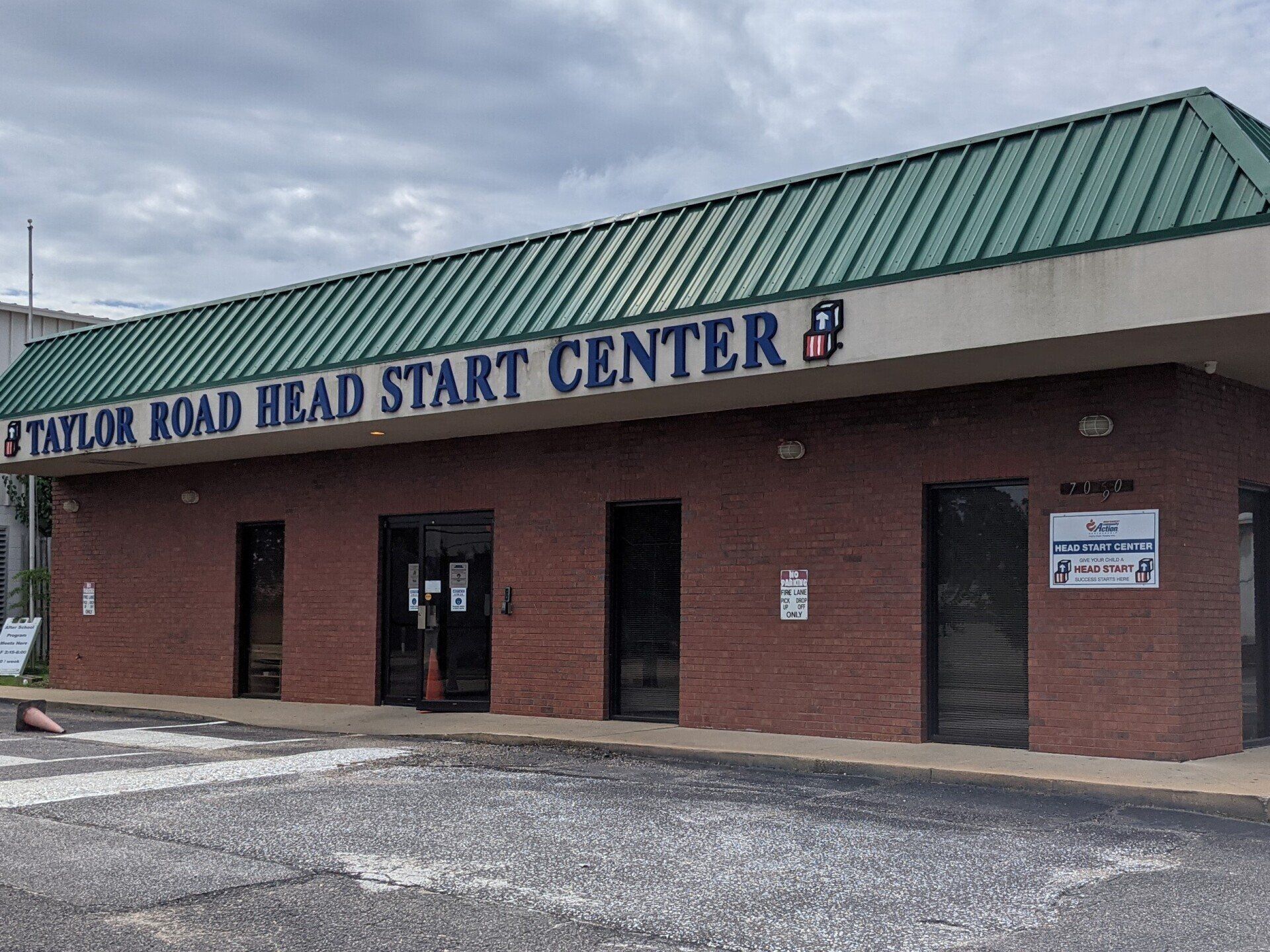 secure privacy window tinting - SPF Office Tint replaced blinds adding maximum heat glare reduction. Providing 1-way privacy to windows in Montgomery, AL