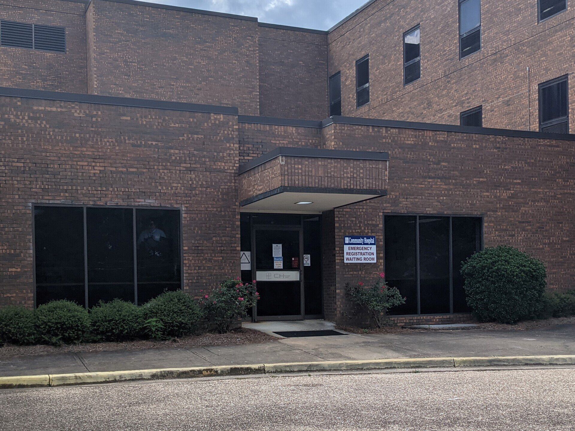 Home improvement incentives PLUS privacy optional glass doors in Wetumpka, AL - SPF Residential Tint Blocked Heat Gain & UV-Sun Damage in Wetumpka, AL