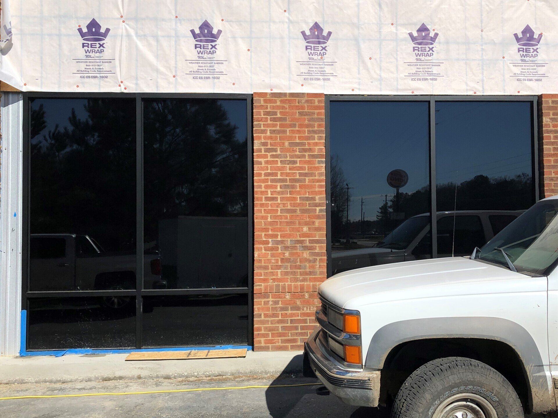 window tinting service in Wetumpka AL - After SPF Business Tint blocked bright UV Sun at Pizza Hut in Wetumpka, AL
