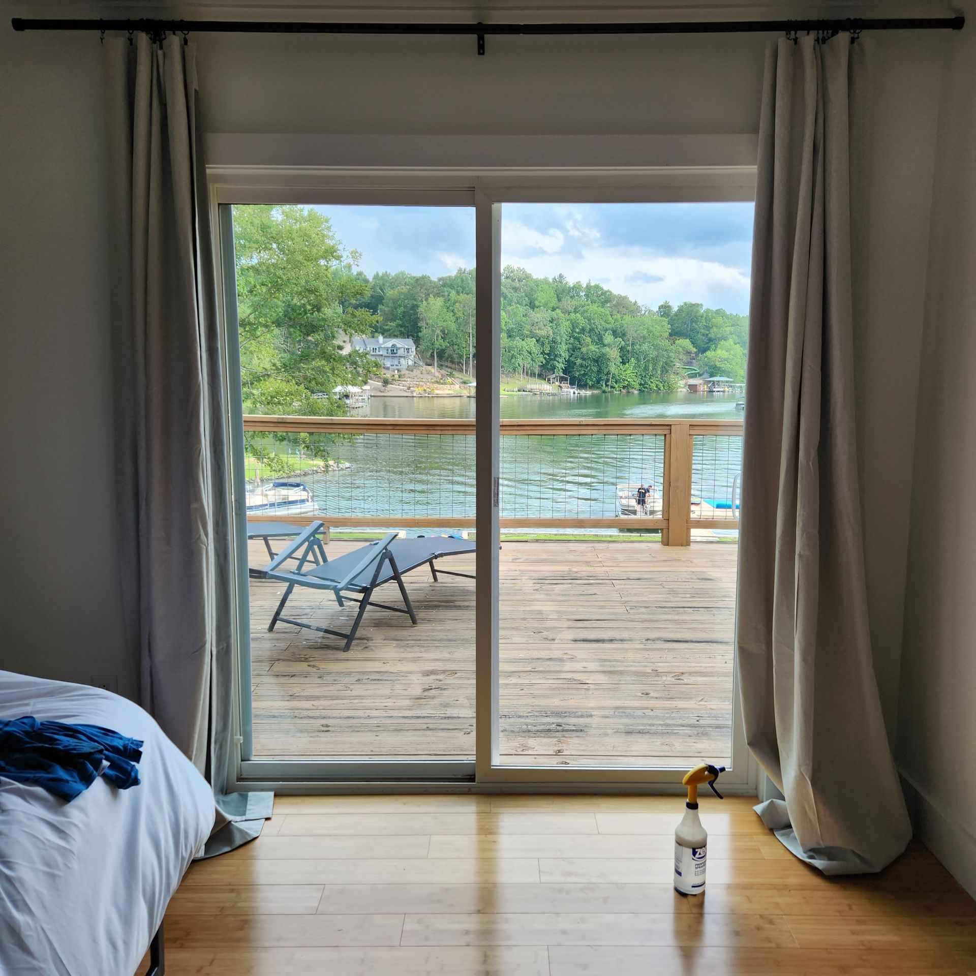 residential tinting at Lake Martin - SPF Performance Supreme View Tint adds crystal clarity enhancing views over Lake Martin. While keeping an even climate and stopping the AC element from freezing up.