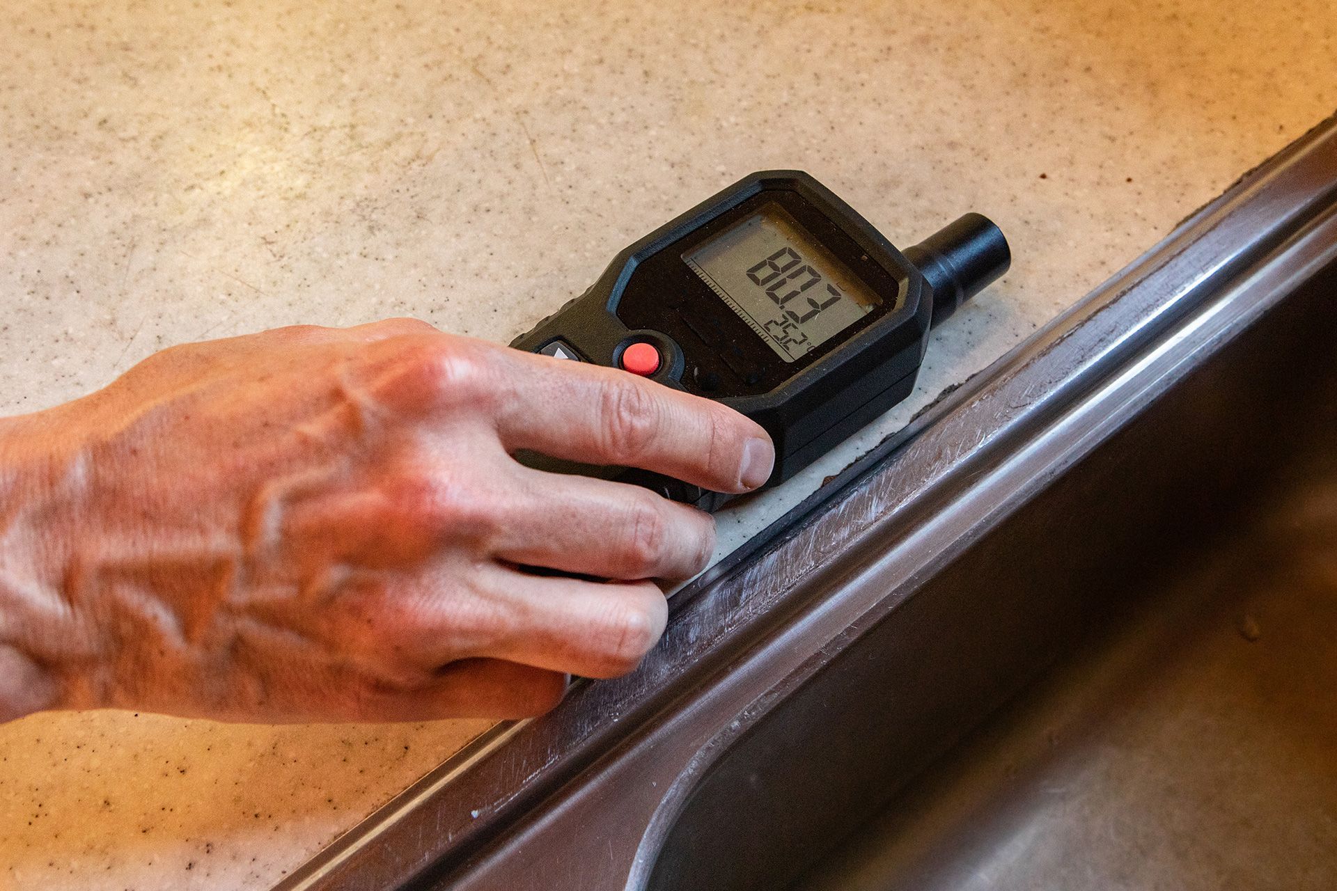 Indoor air quality testing process for detecting mold in home environments safely