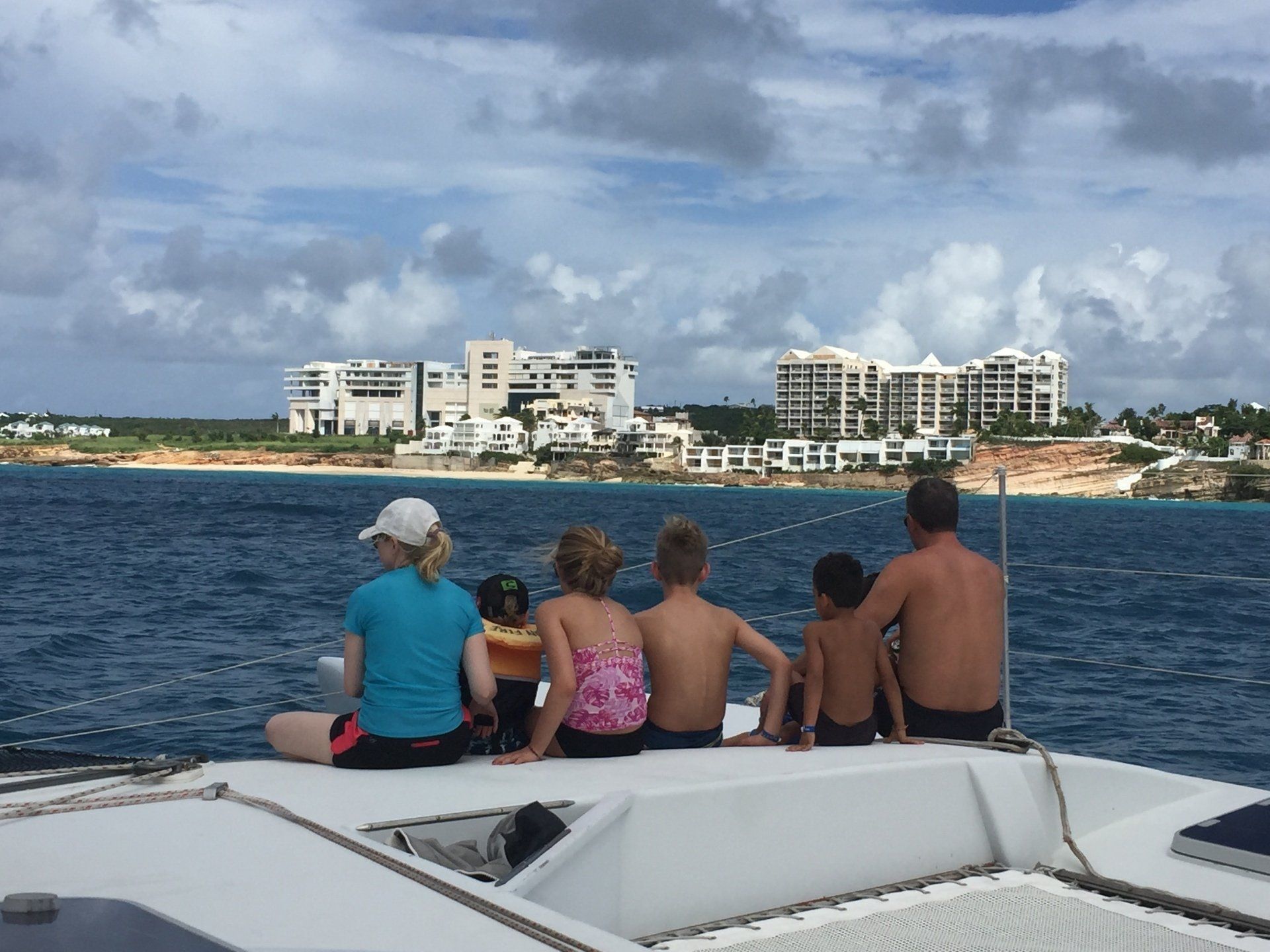 Family sailing cruise on No1Sxm