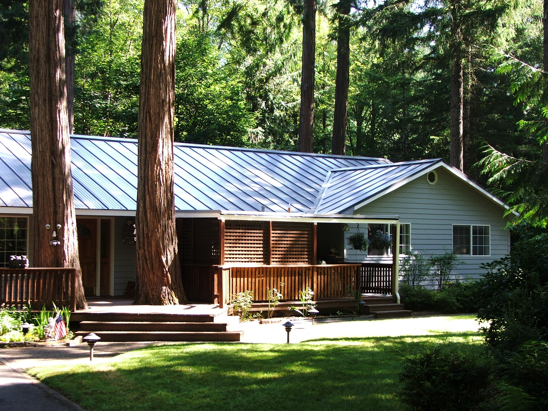 24 gauge storm gray metal roofing - Springfield, OR - McKenzie Roofing Inc.