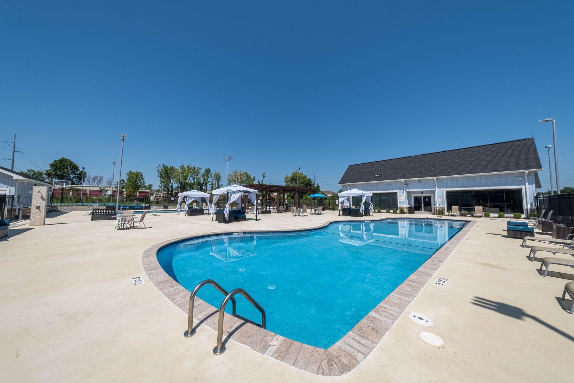 pool 2