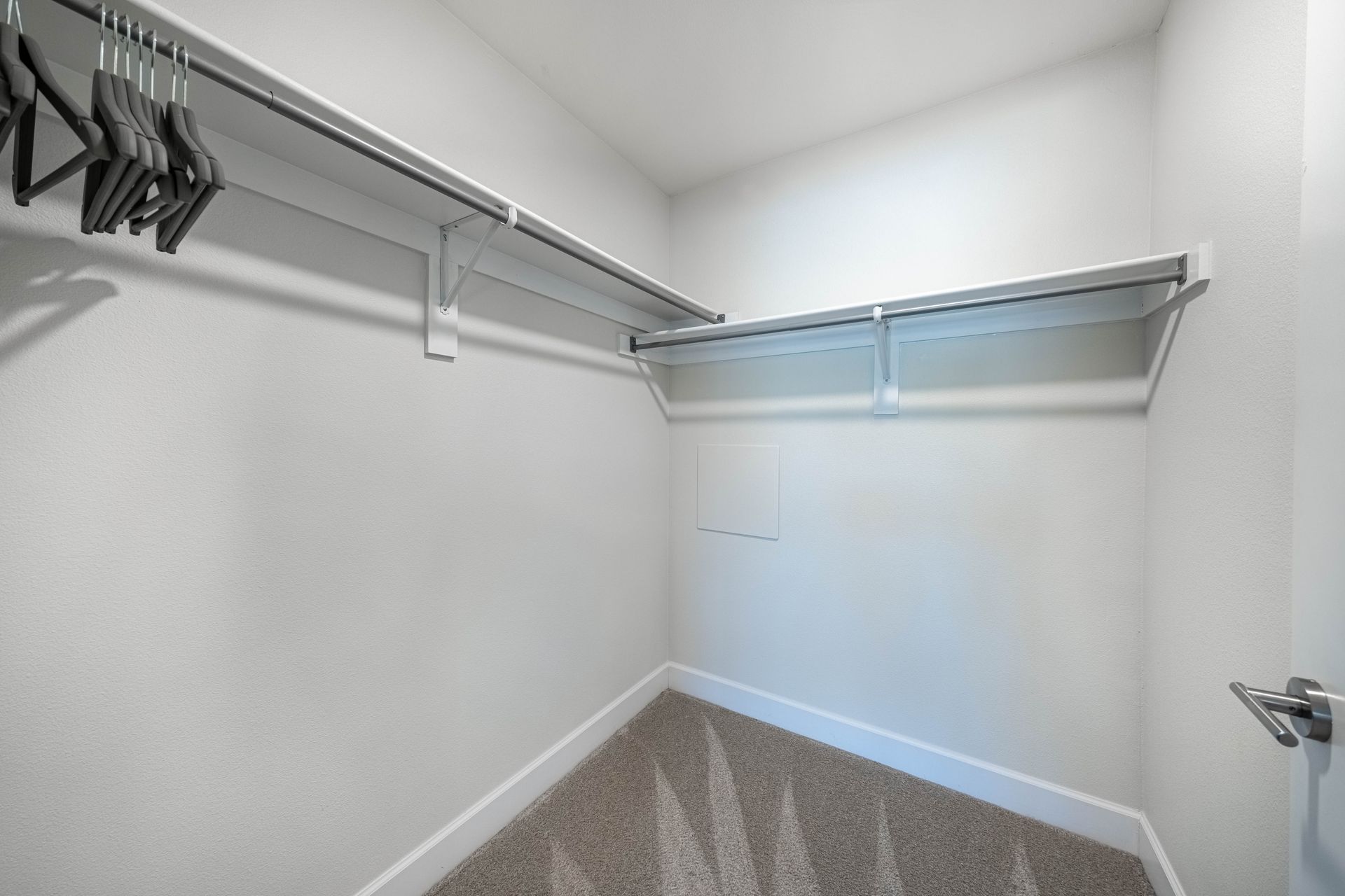 closet 1