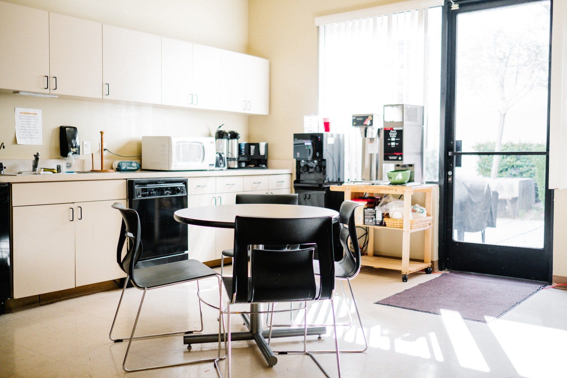 commercial office cleaning in Southampton
