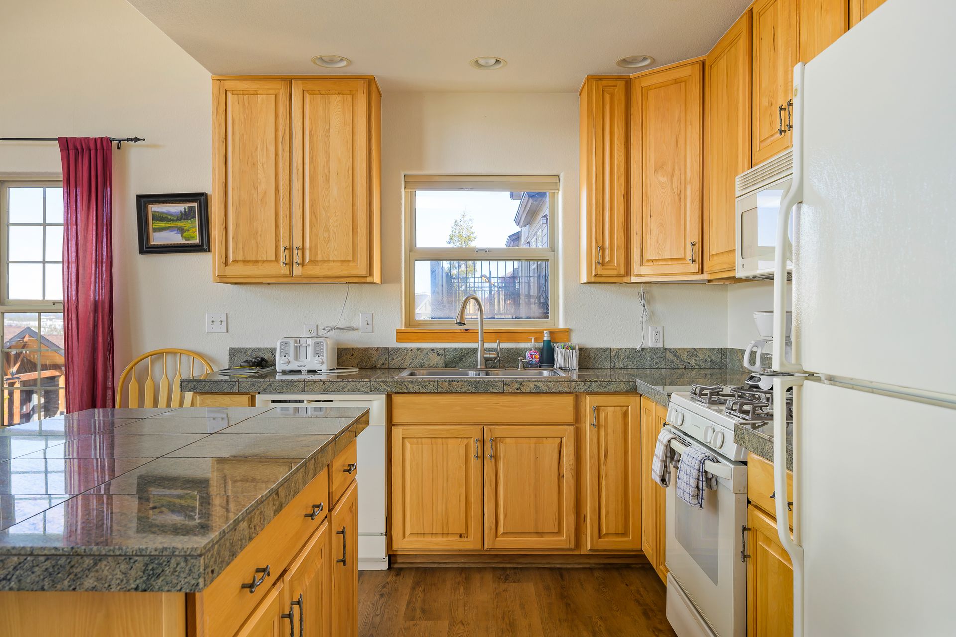 Snow Capped Properties. Long term rentals. Seasonal Rentals. Medium term rentals. Realty. Sales. Real estate agent.