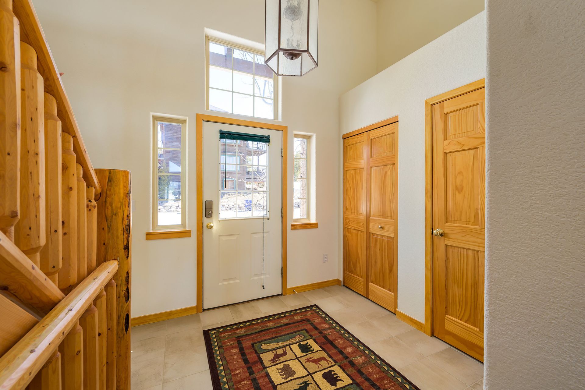 Snow Capped Properties. Long term rentals. Seasonal Rentals. Medium term rentals. Realty. Sales. Real estate agent.
