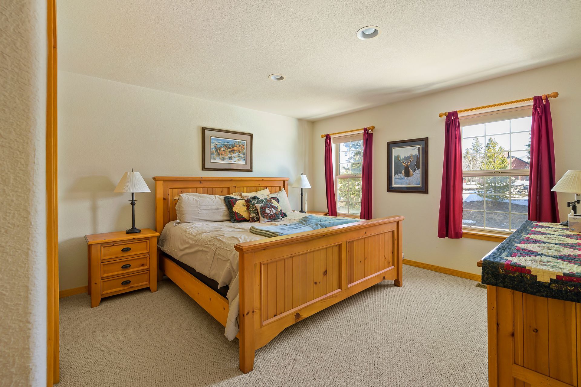 Snow Capped Properties. Long term rentals. Seasonal Rentals. Medium term rentals. Realty. Sales. Real estate agent.