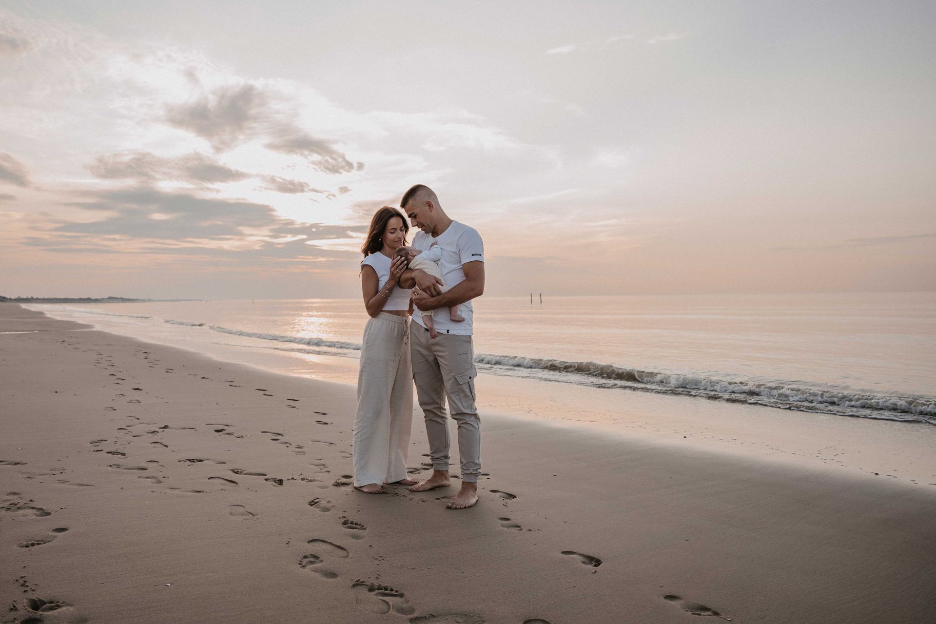 Lovedby.Yvon fotografie gezin fotoshoot zeeuws-vlaanderen, Zeeland