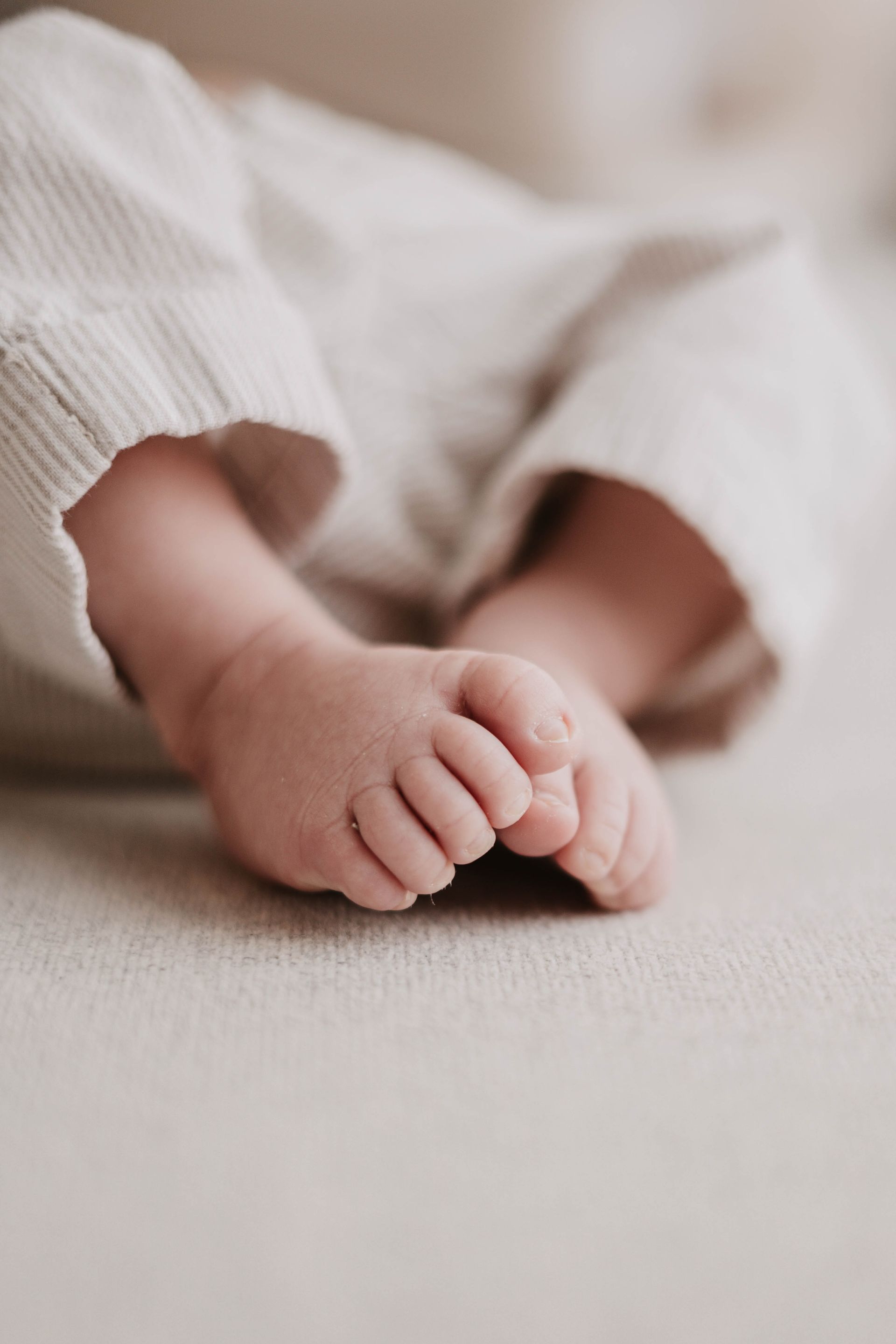 Lifestyle newbornshoot in Zeeland, Zeeuws-Vlaanderen