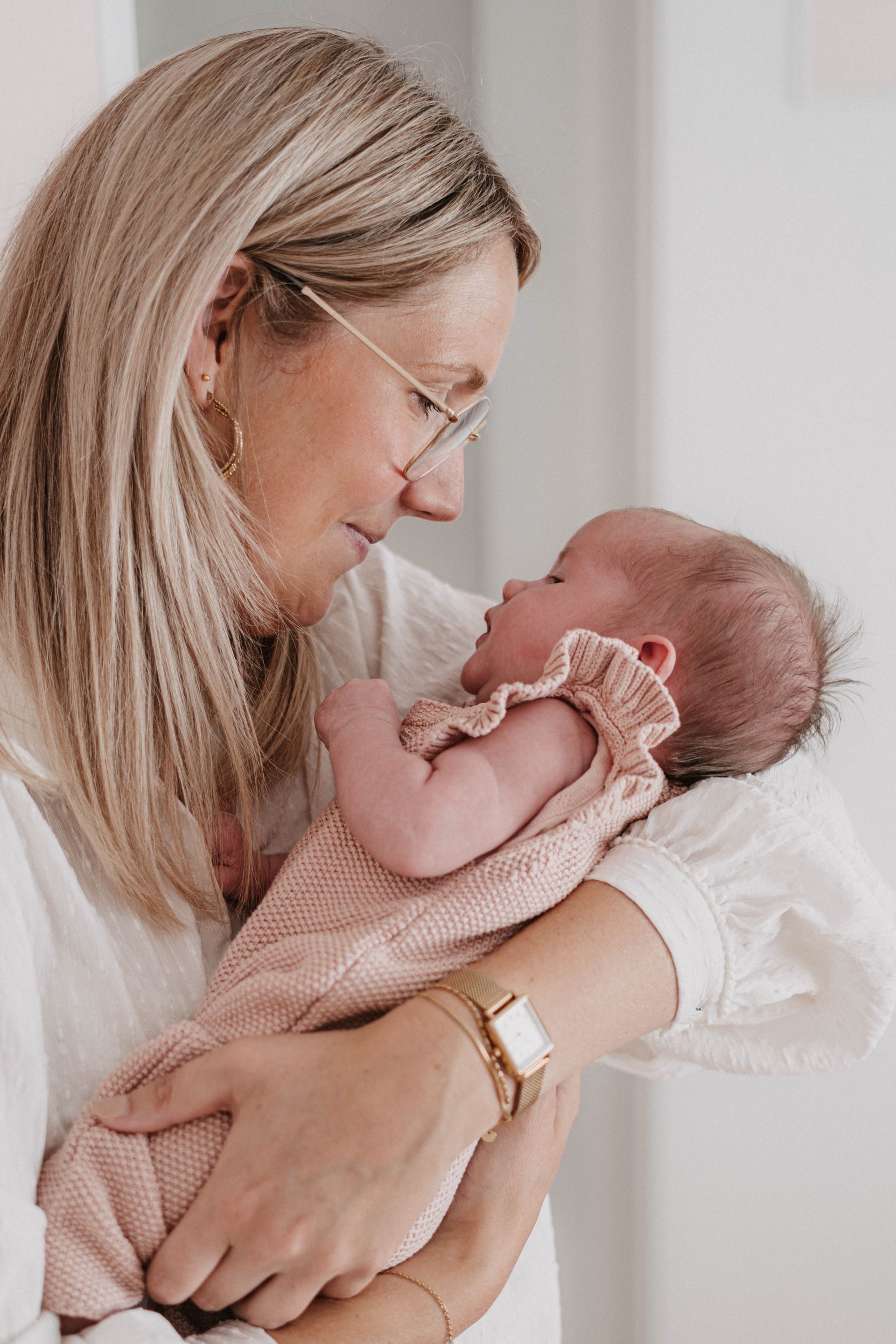 Lifestyle newbornshoot in Zeeland, Zeeuws-Vlaanderen