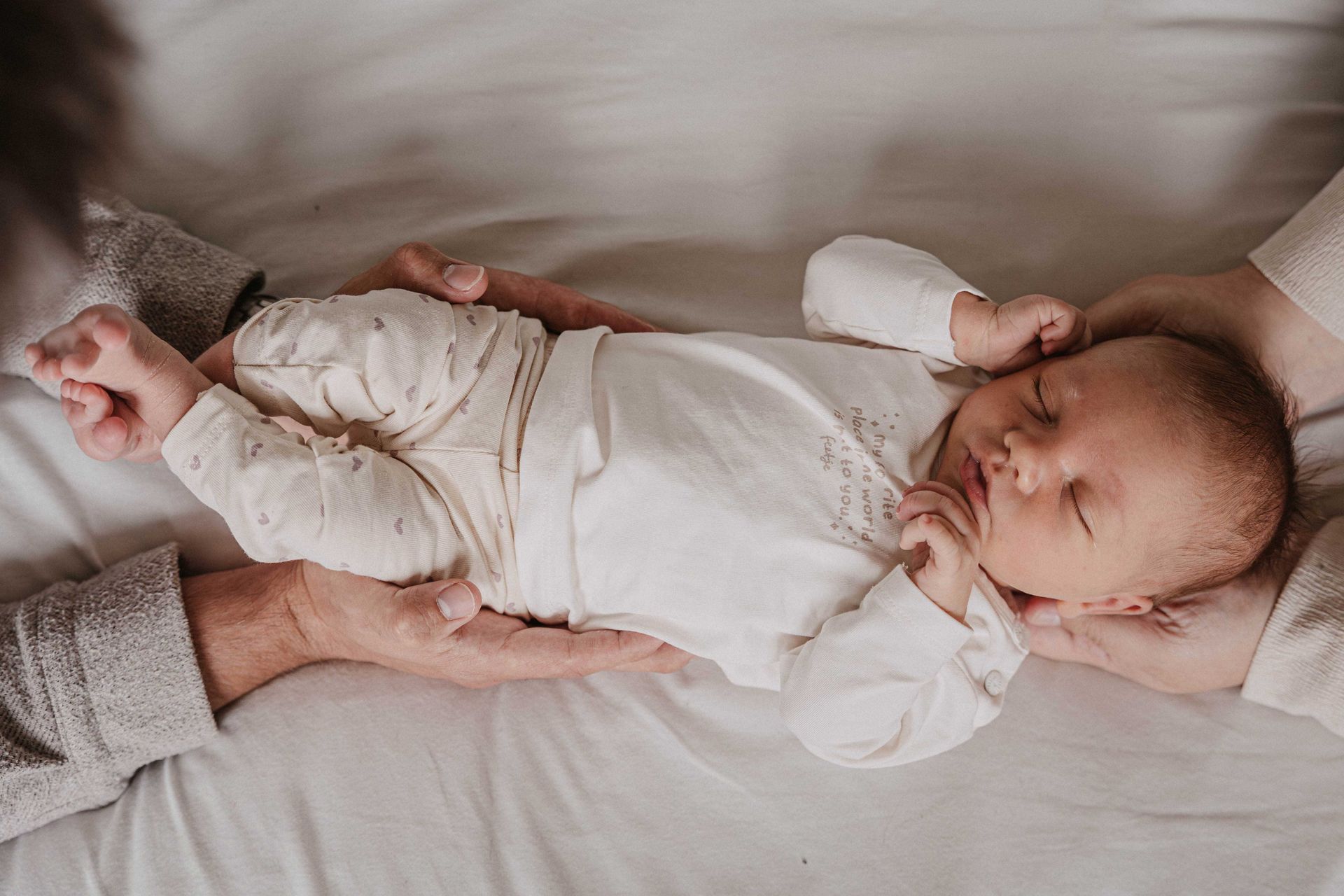 Lovedby.Yvon fotografie voor zwangerschap, newbornshoot, gezinsshoot, bedrijfsreportage of bruiloft.