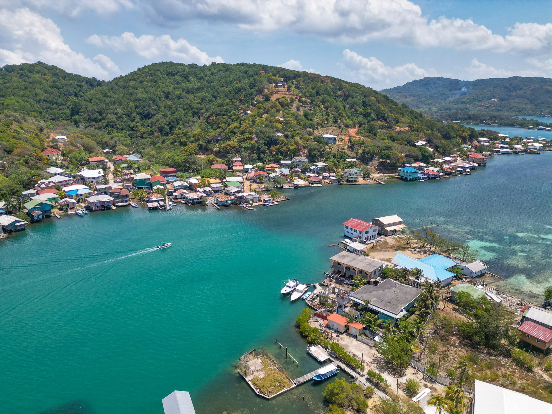 Oak Ridge, Roatan