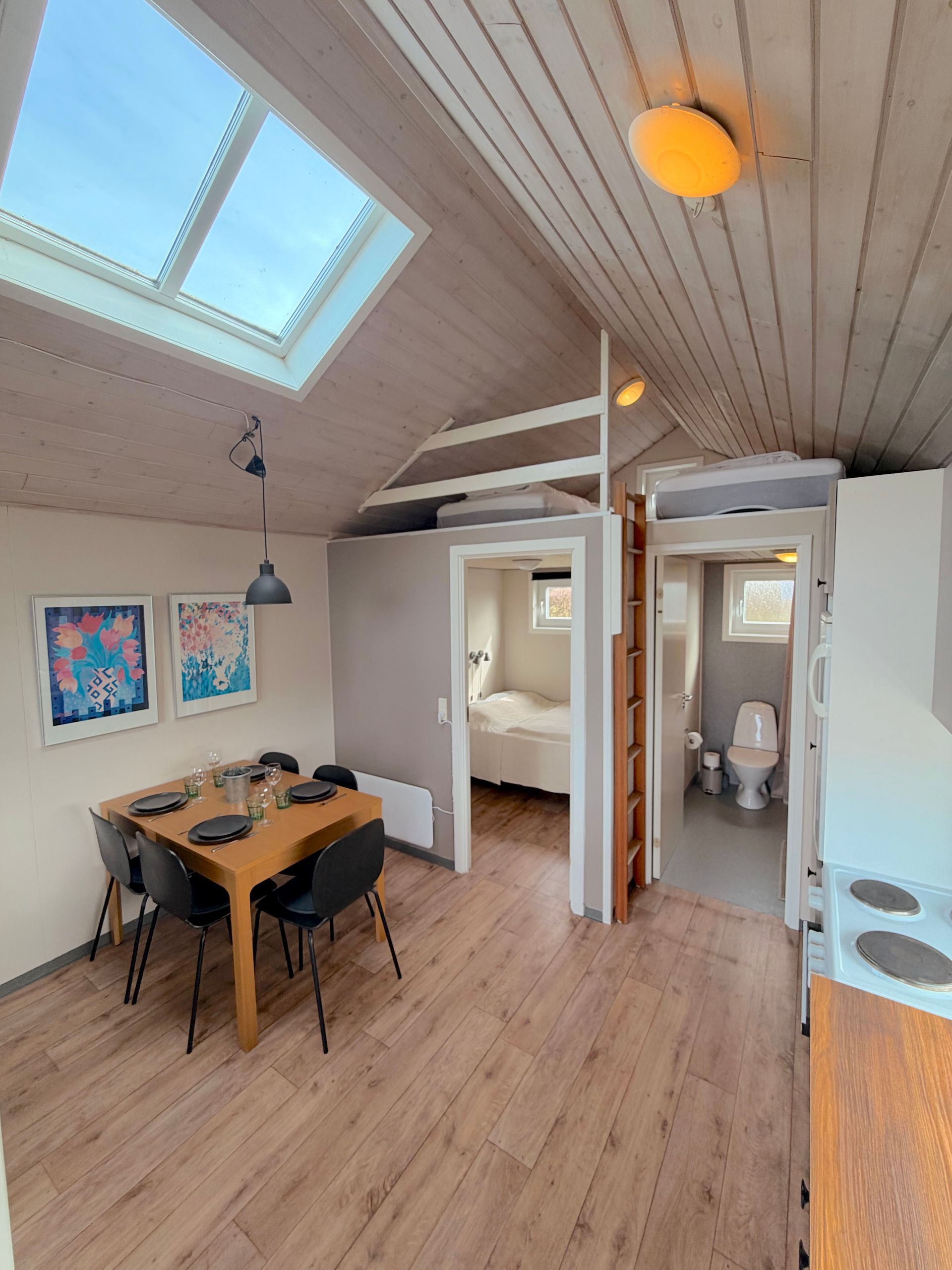 Rummelig luksushytte med plads til hele familien.