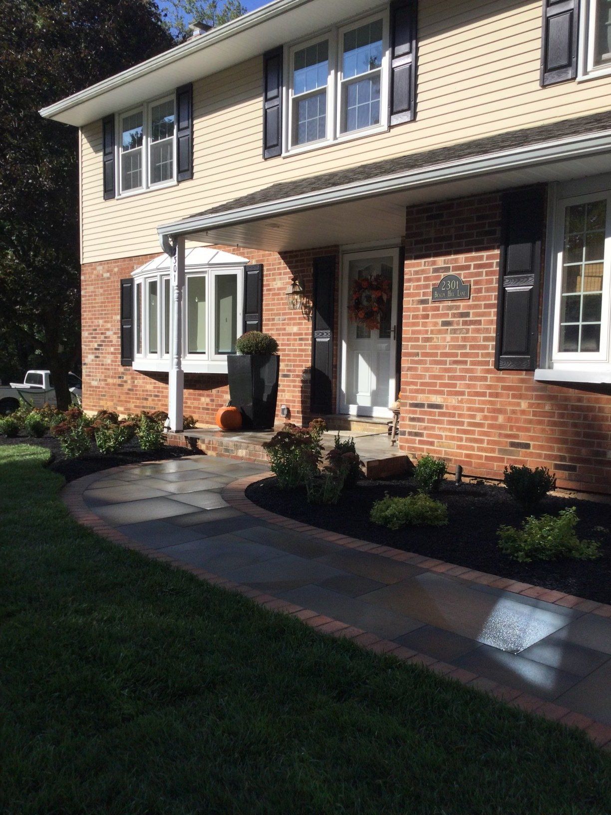Gray House Landscape — New Castle, DE — Ayala Landscaping Gray House Landscape — New Castle, DE — Ayala Landscaping