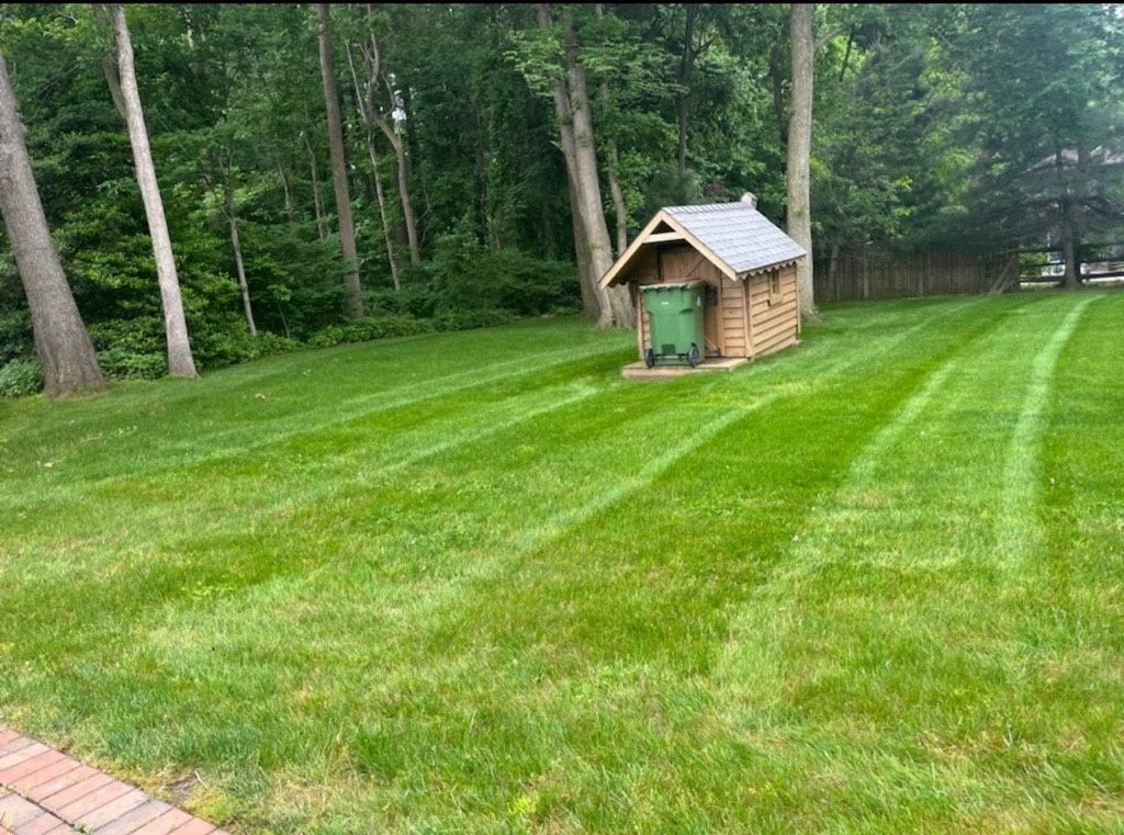 Mowed Garden Lawn — New Castle, DE — Ayala Landscaping