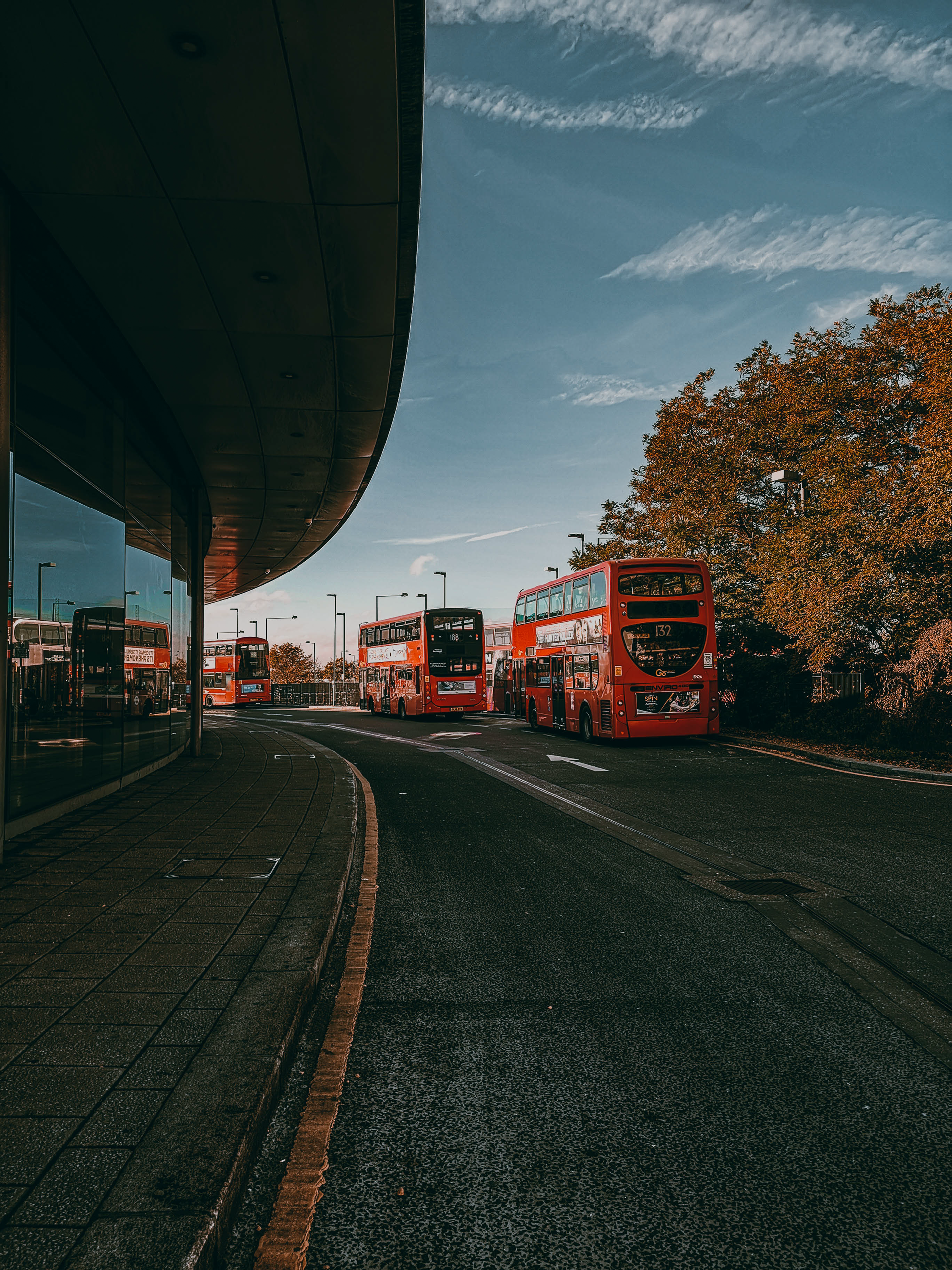 uk red buses
