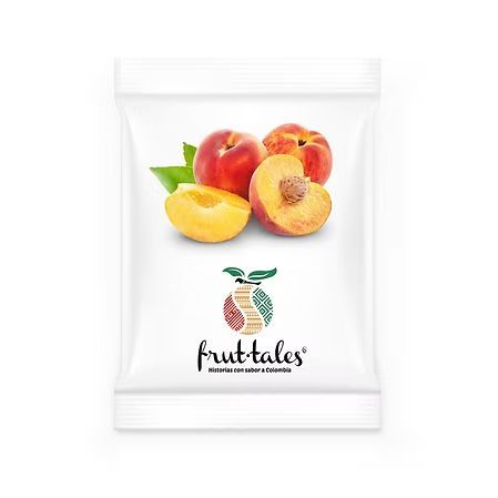 Bolsita de snack FruitTales de durazno con duraznos enteros y en rodajas en un paquete blanco.