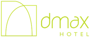 Logotipo verde-lima para o Hotel Dmax, apresentando um desenho abstrato em arco ao lado dos textos 