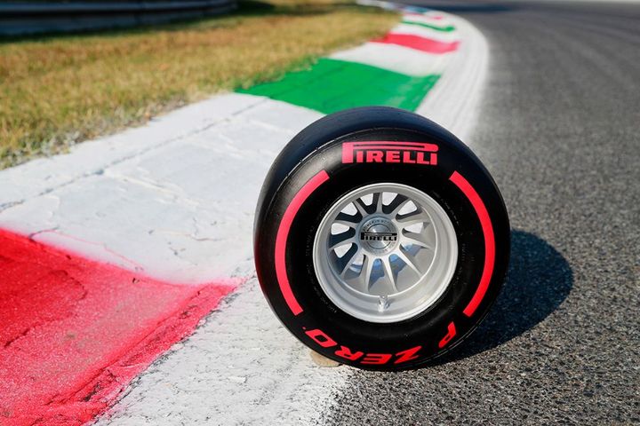 gomme Pirelli Pzero per ogni esigenza
