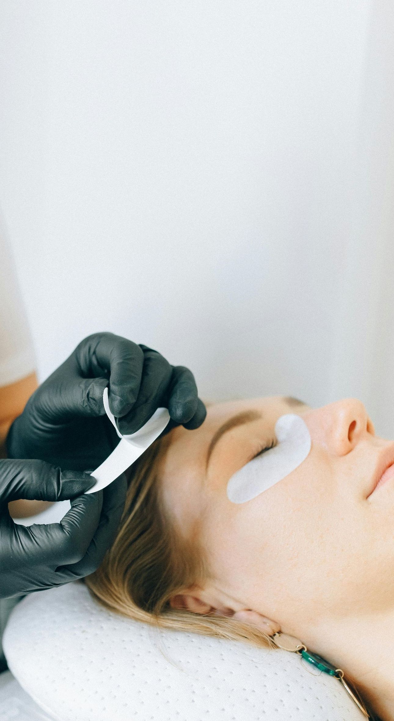 Eyebrow Tinting — Lavie Hair & Beauty in Ciccone, NT