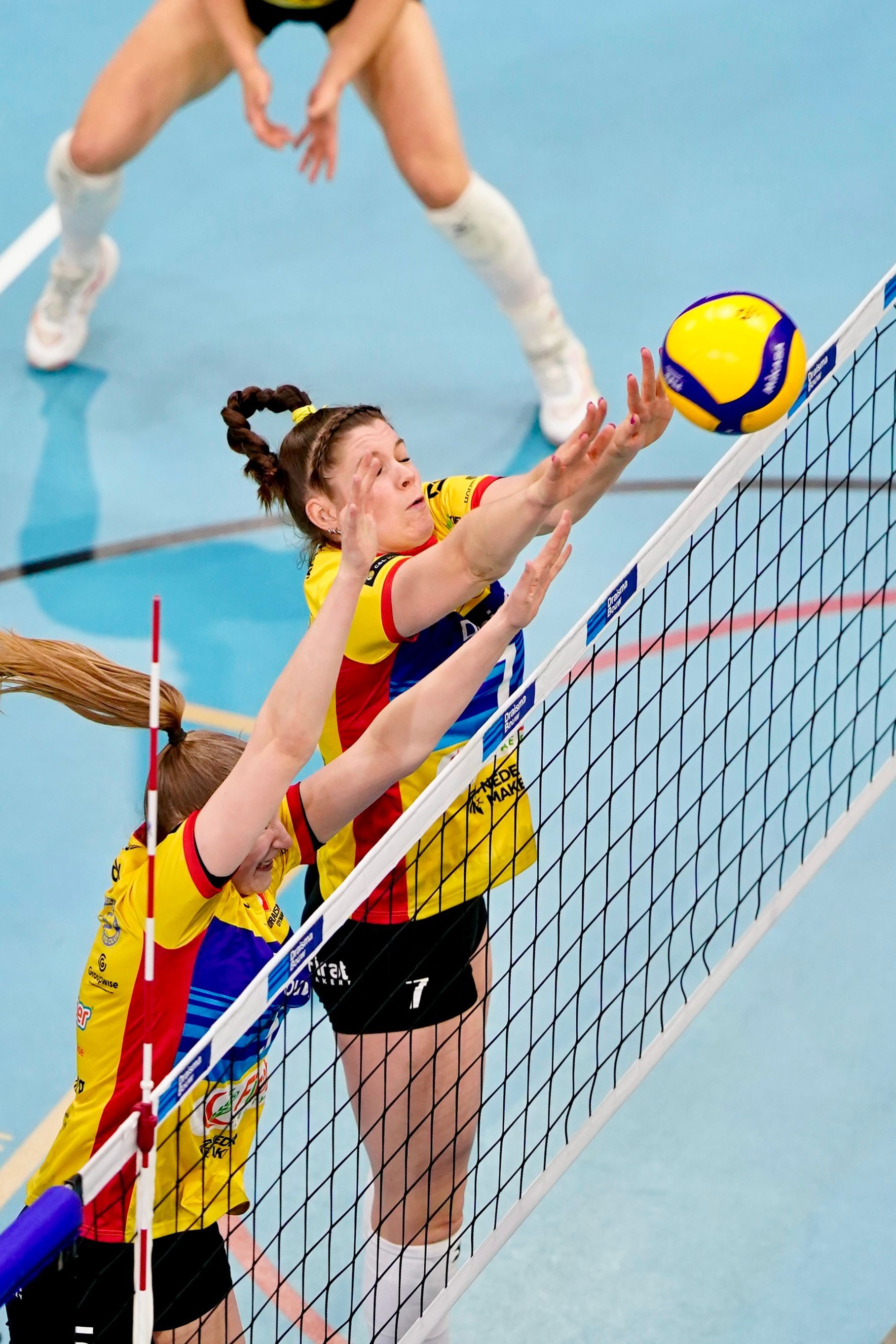 Nynke Hofstede #7
Britt van de Kooi #5
©2026-Strikwerda Fotografie
Eredivisie volleybal 
Nevobo