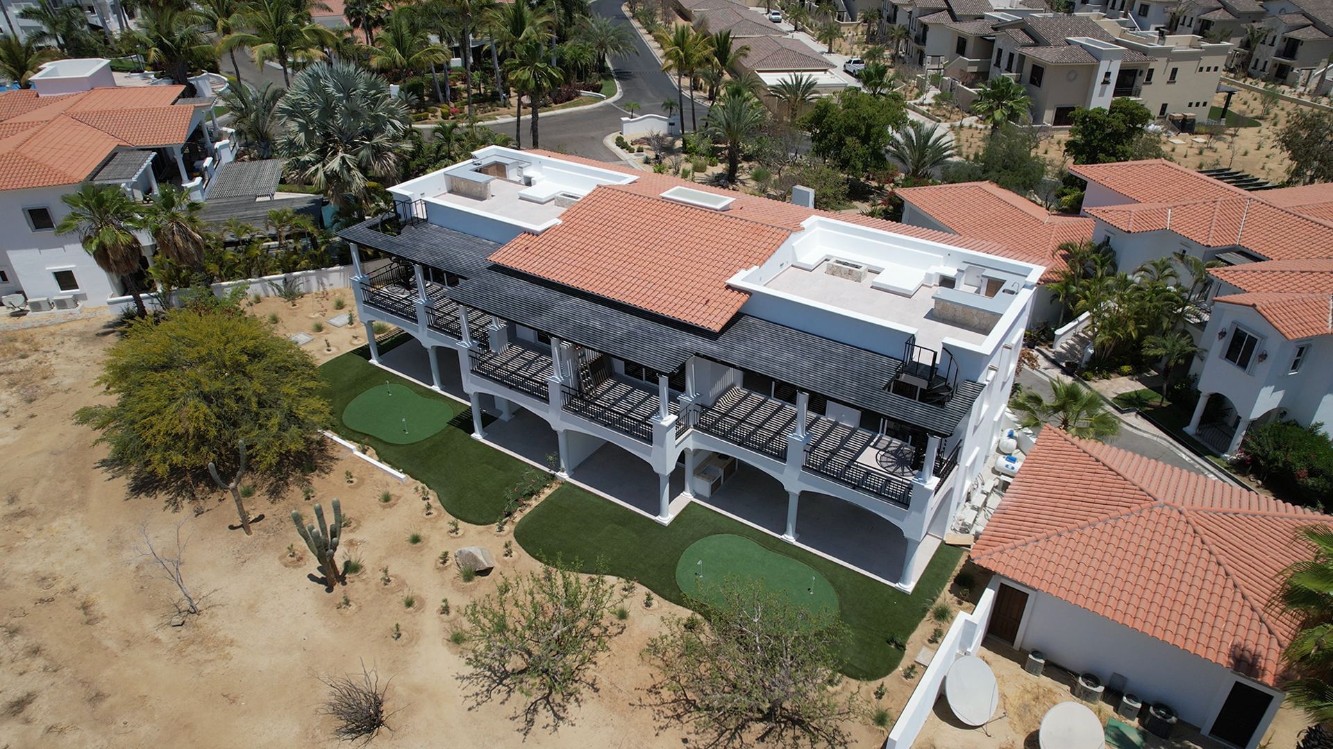 Villas de Oro Penthouse 3