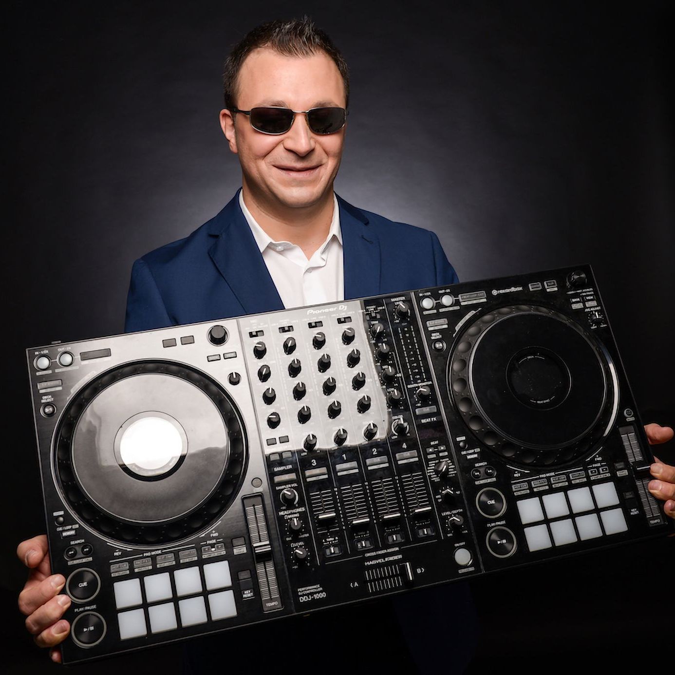 DJ Olly Welz - Offizieller SWR3 und SWR1 DJ DJ Olly Welz - Offizieller SWR3 und SWR1 DJ