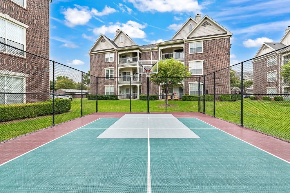 Apartment basketball court at Marquis at Silver Oaks in Grapevine, TX.