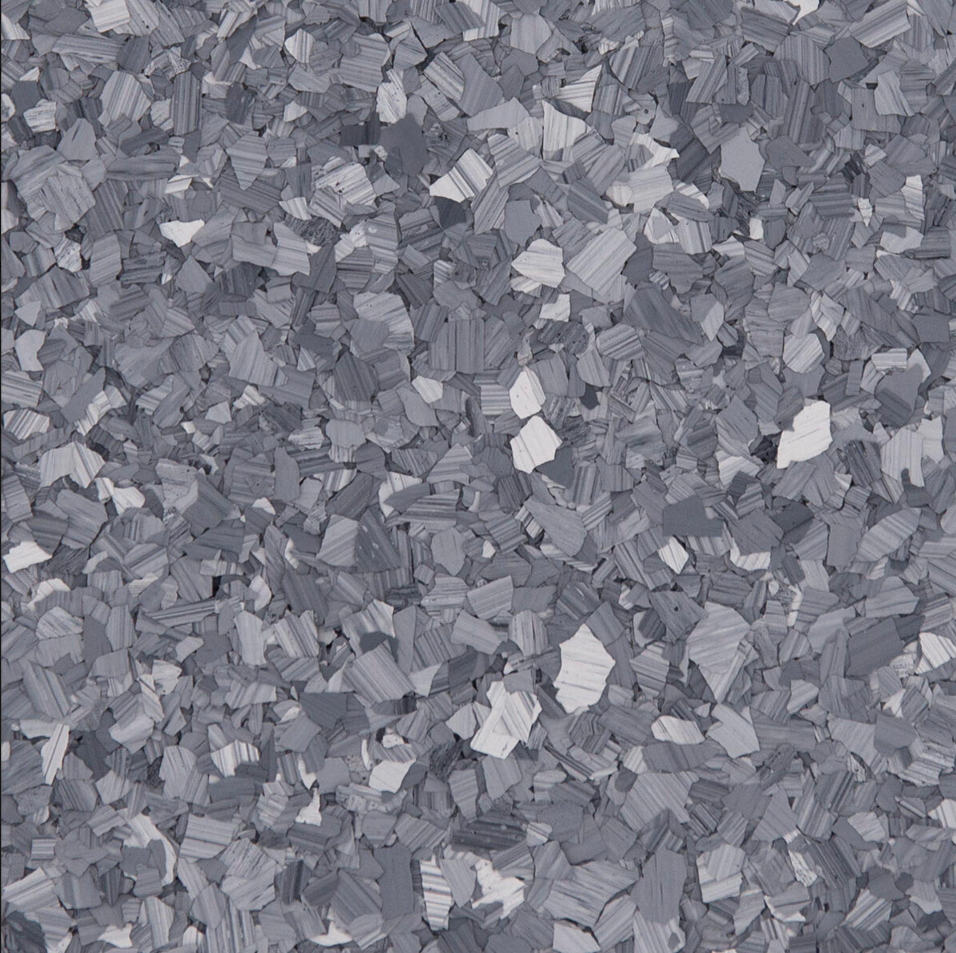 Un gros plan d'une texture de marbre gris et blanc.