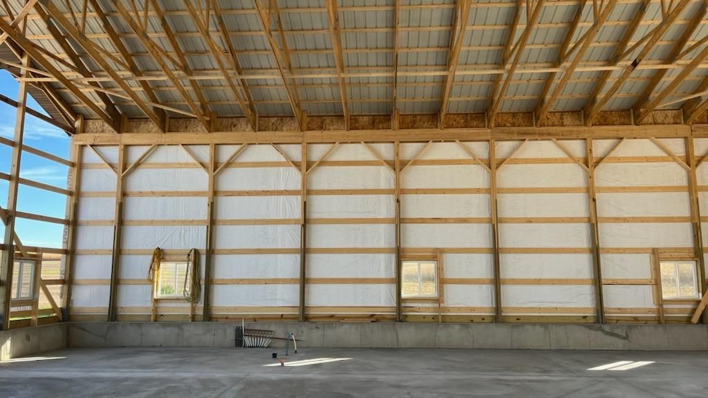 Steel agricultural building being built in Platteville, WI by Martin Construction