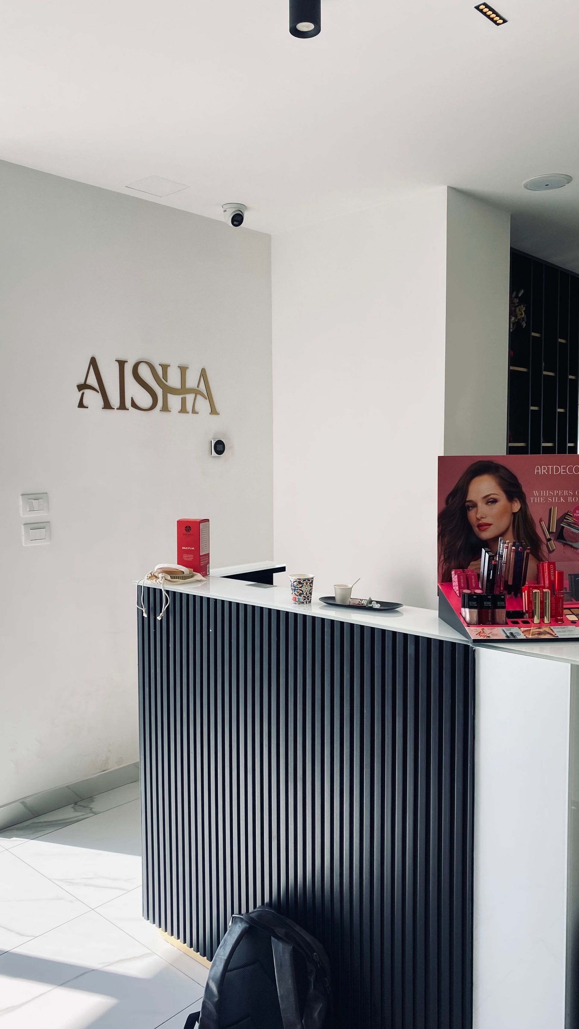 Aisha - reception