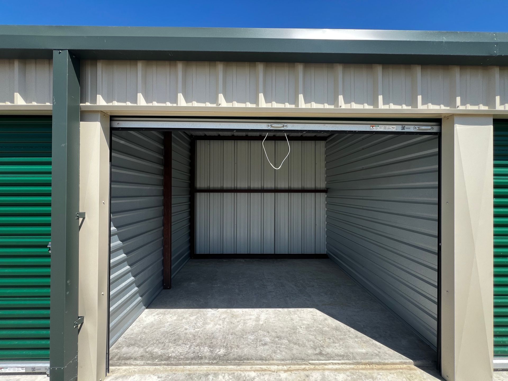 10x20 self storage unit inside size
