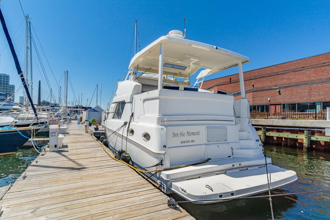 Bed & Breakfast Afloat