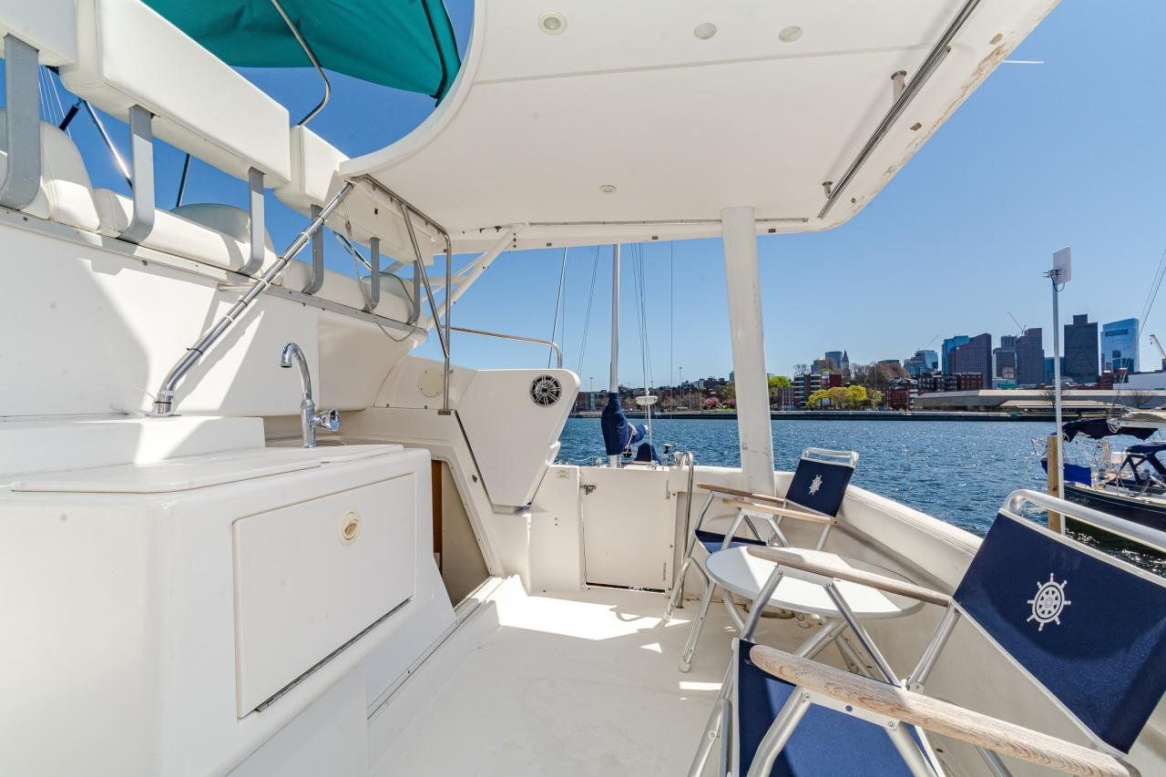 Bed & Breakfast Afloat