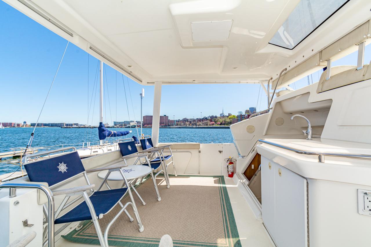 Bed & Breakfast Afloat