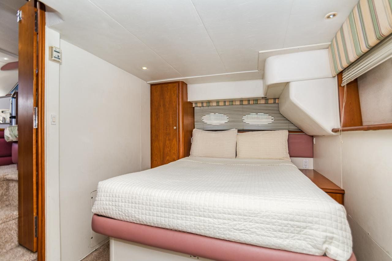 Bed & Breakfast Afloat