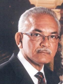 Ephraim Saenz