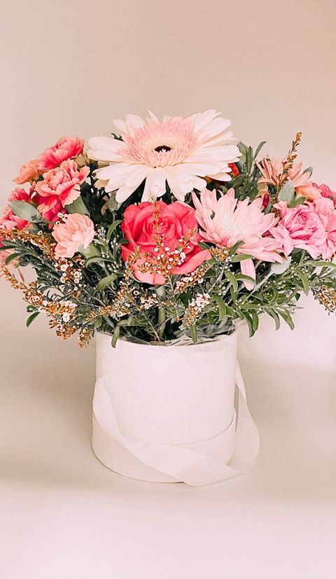 Pink Flowers Bouquet— Gifts And Flowers In Blackwater, QLD