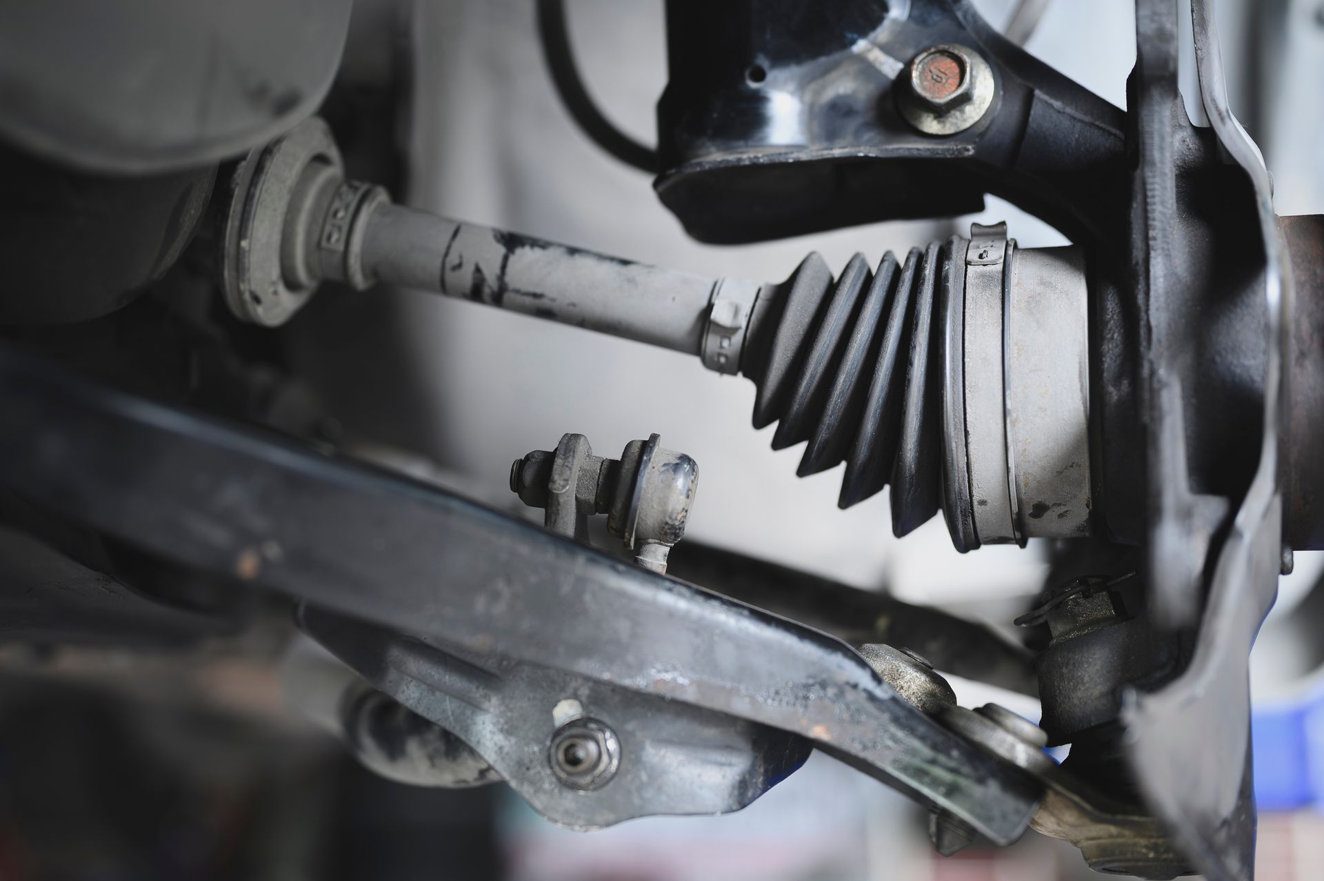 Why Does My Car Make a Clicking Sound During Tight U-Turns? | Dave's Automotive