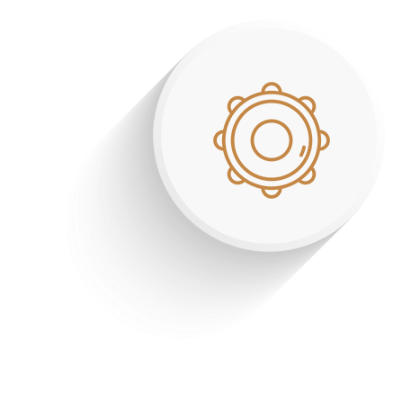 Botão circular branco com ícone de engrenagem dourada e sombra suave sobre fundo claro.