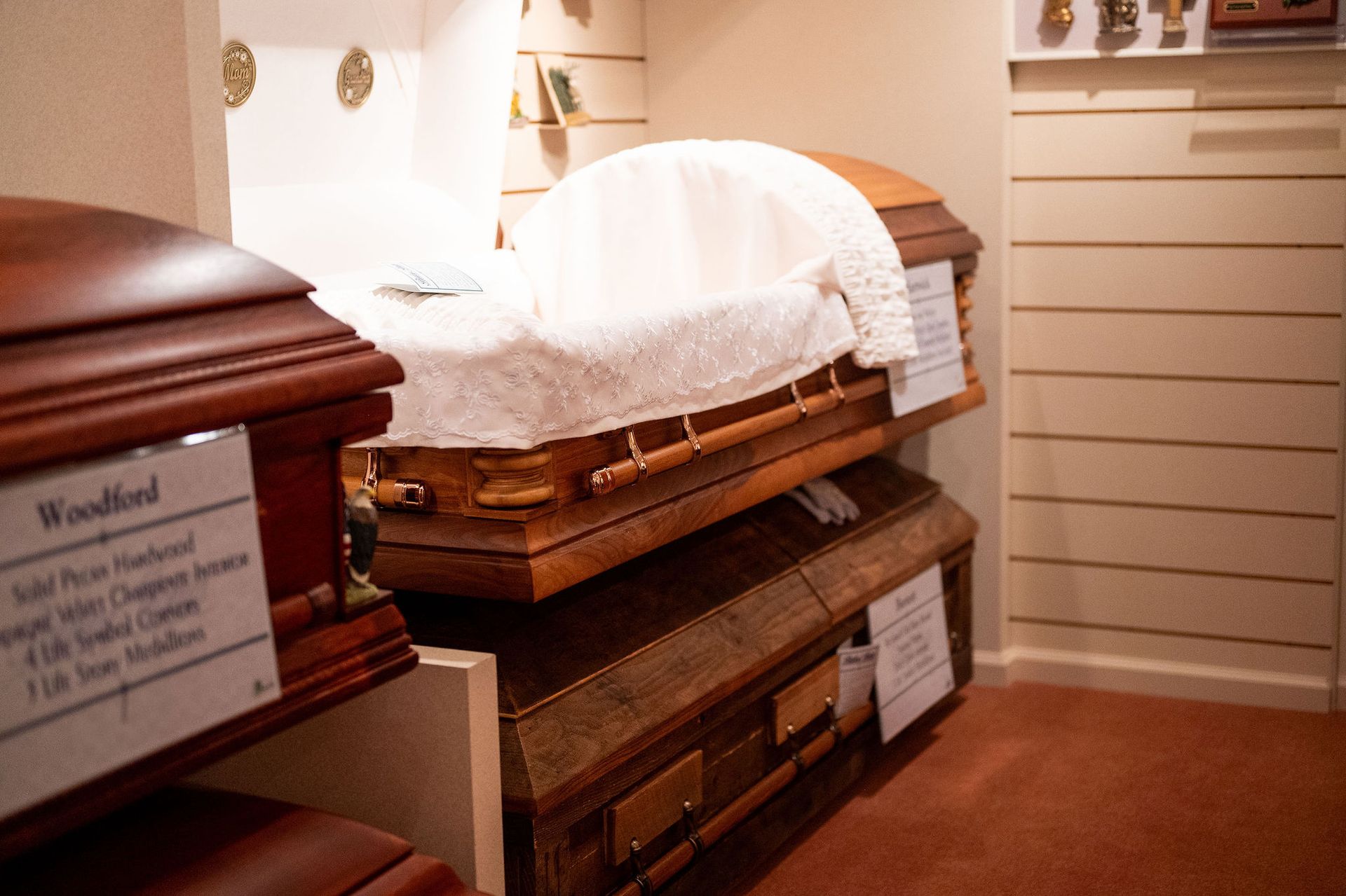 Avoca, Ia | Pauley Jones Funeral Home