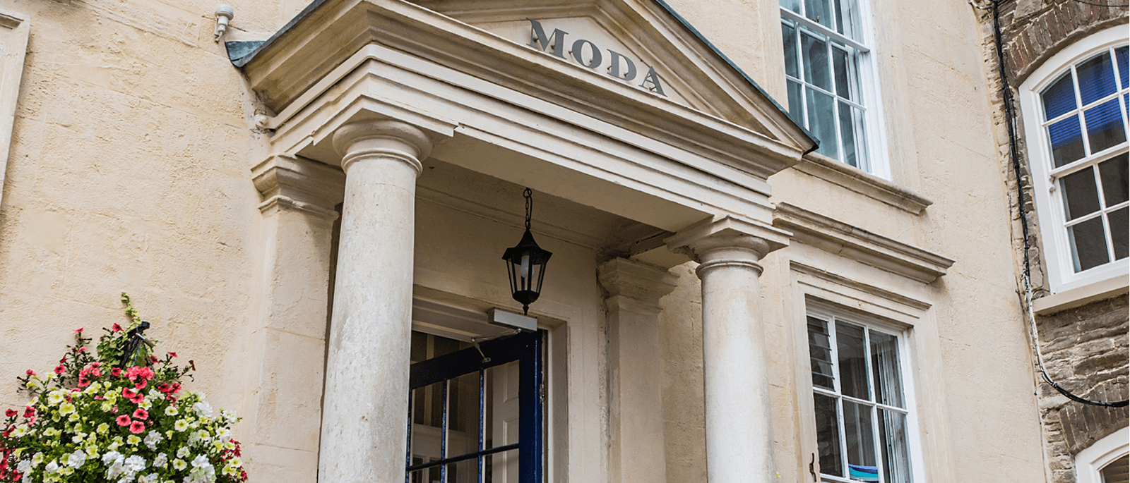 Moda House Hotel
