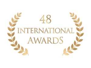 48 premi internazionali