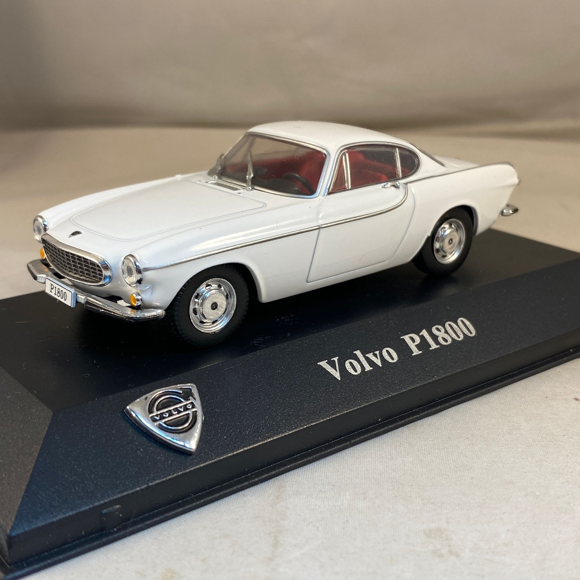 Atlas Volvo Dealermodel - Volvo P1800