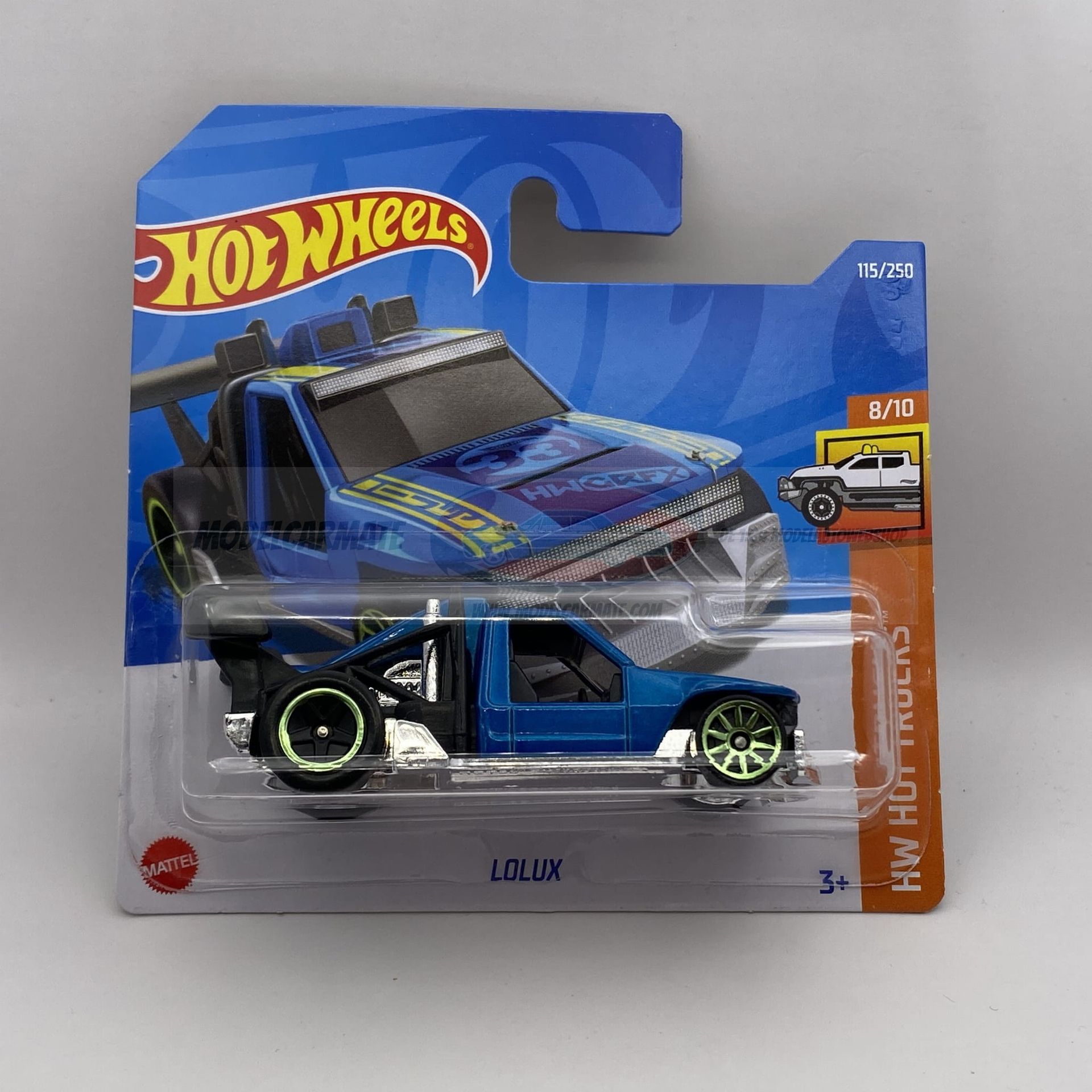 Hot Wheels speelgoedtruck in blauwe verpakking.